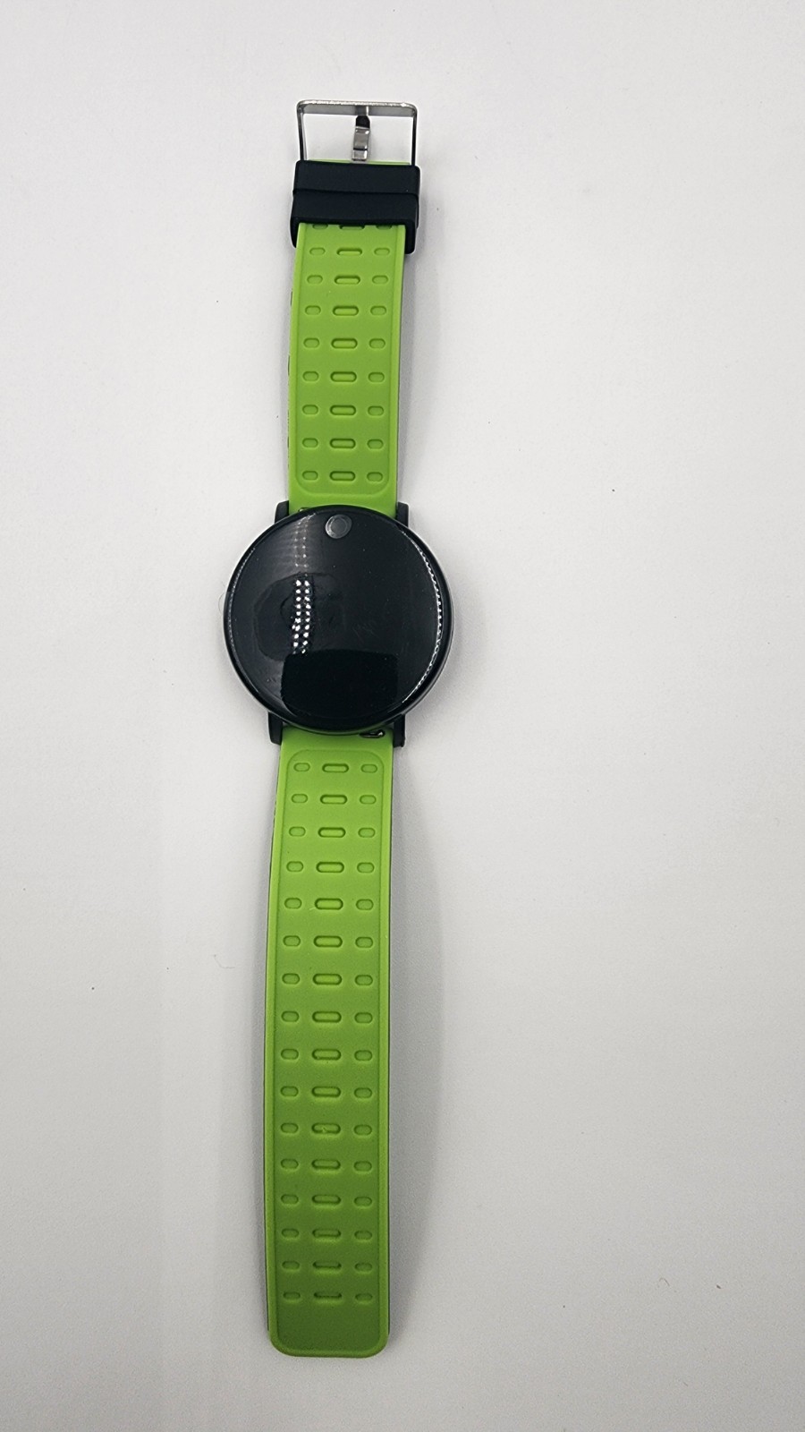 This round smart watch fitness tracker is designed for daily activity tracking a