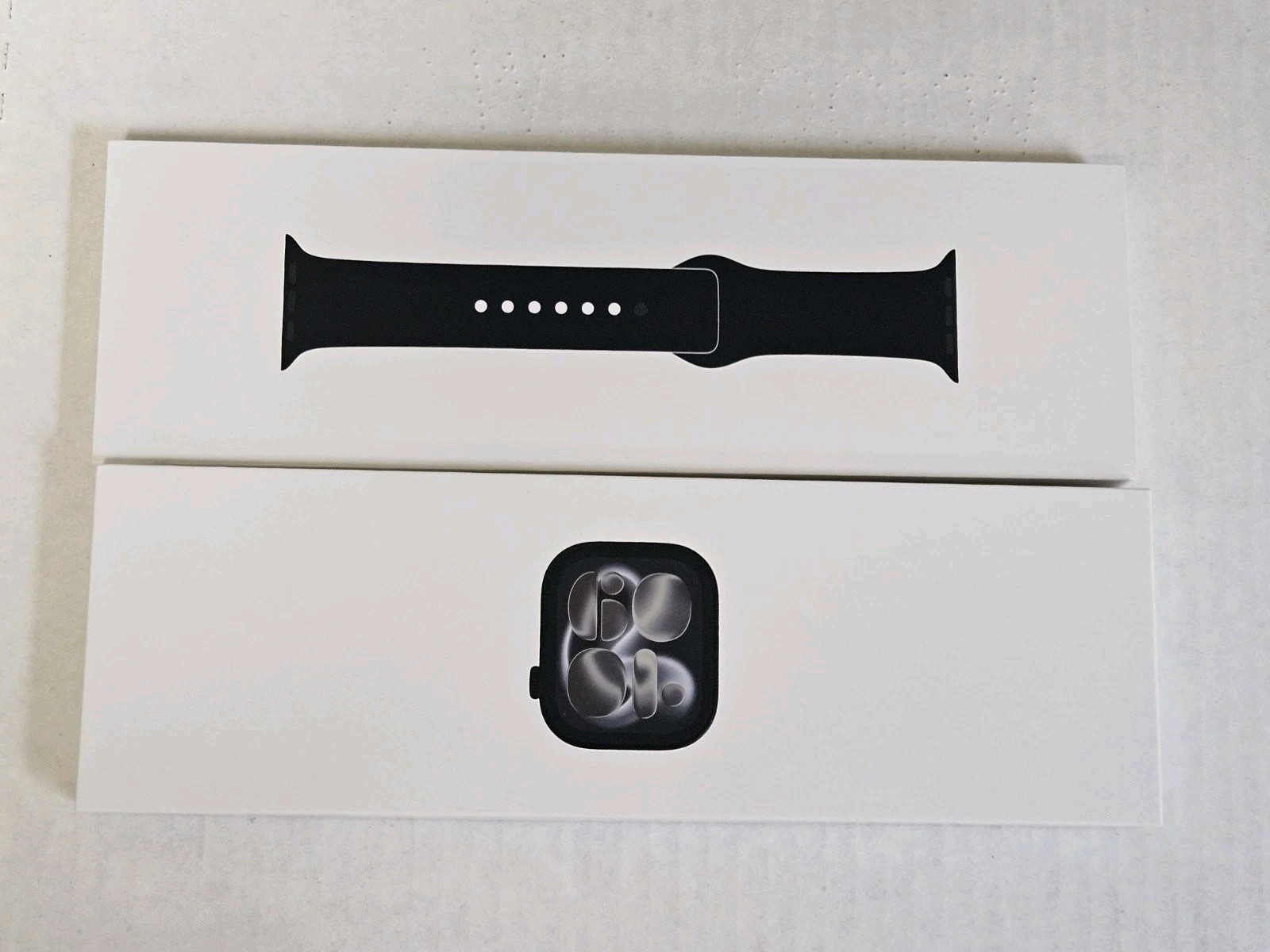 Apple Watch Series 11 42mm GPS Jet Black AI Black SB M/L MEQU4LW/A