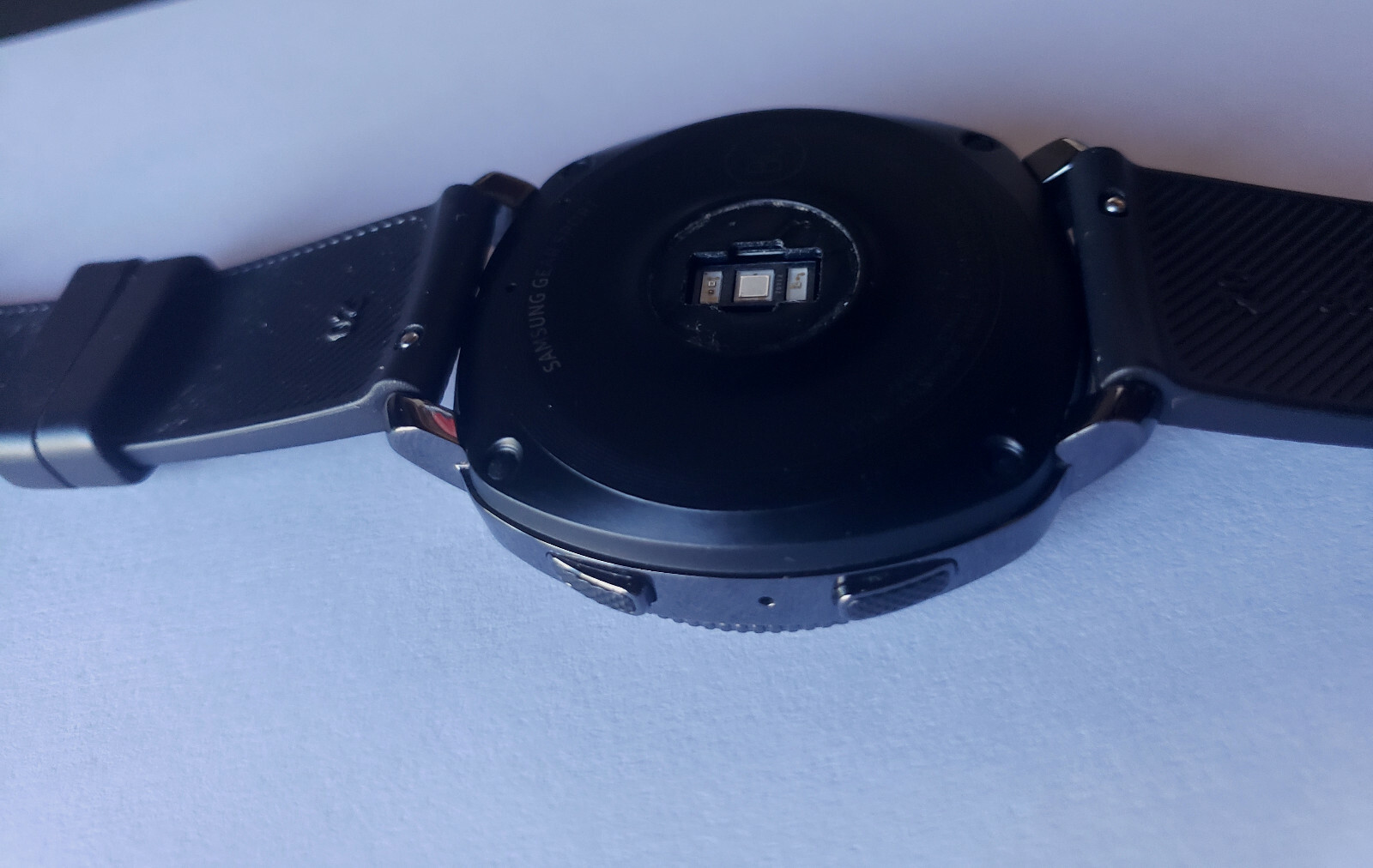 Black Gray Samsung Gear Sport SM-R600 Smartwatch – Works but SOLD-AS-IS – Read