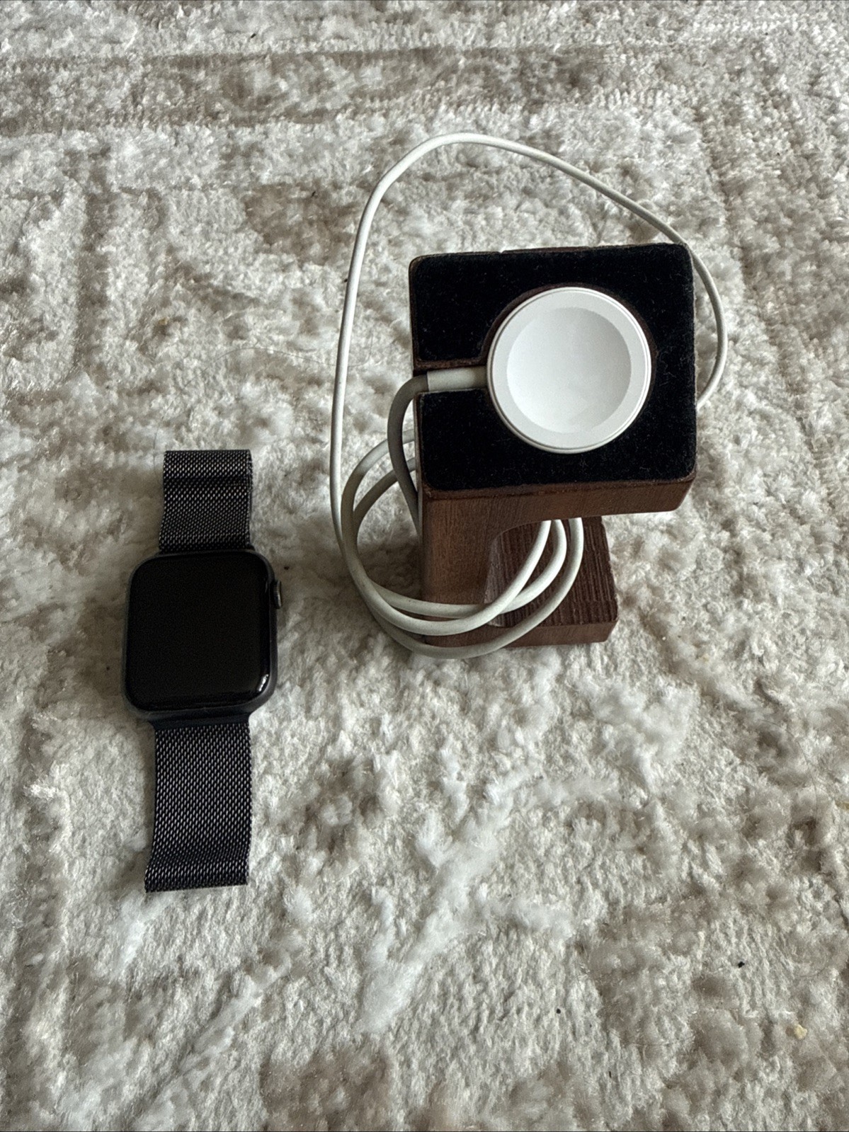 apple watch series 4 44mm Aluminium Ceramic Case With Slate/Black Milanese Loop