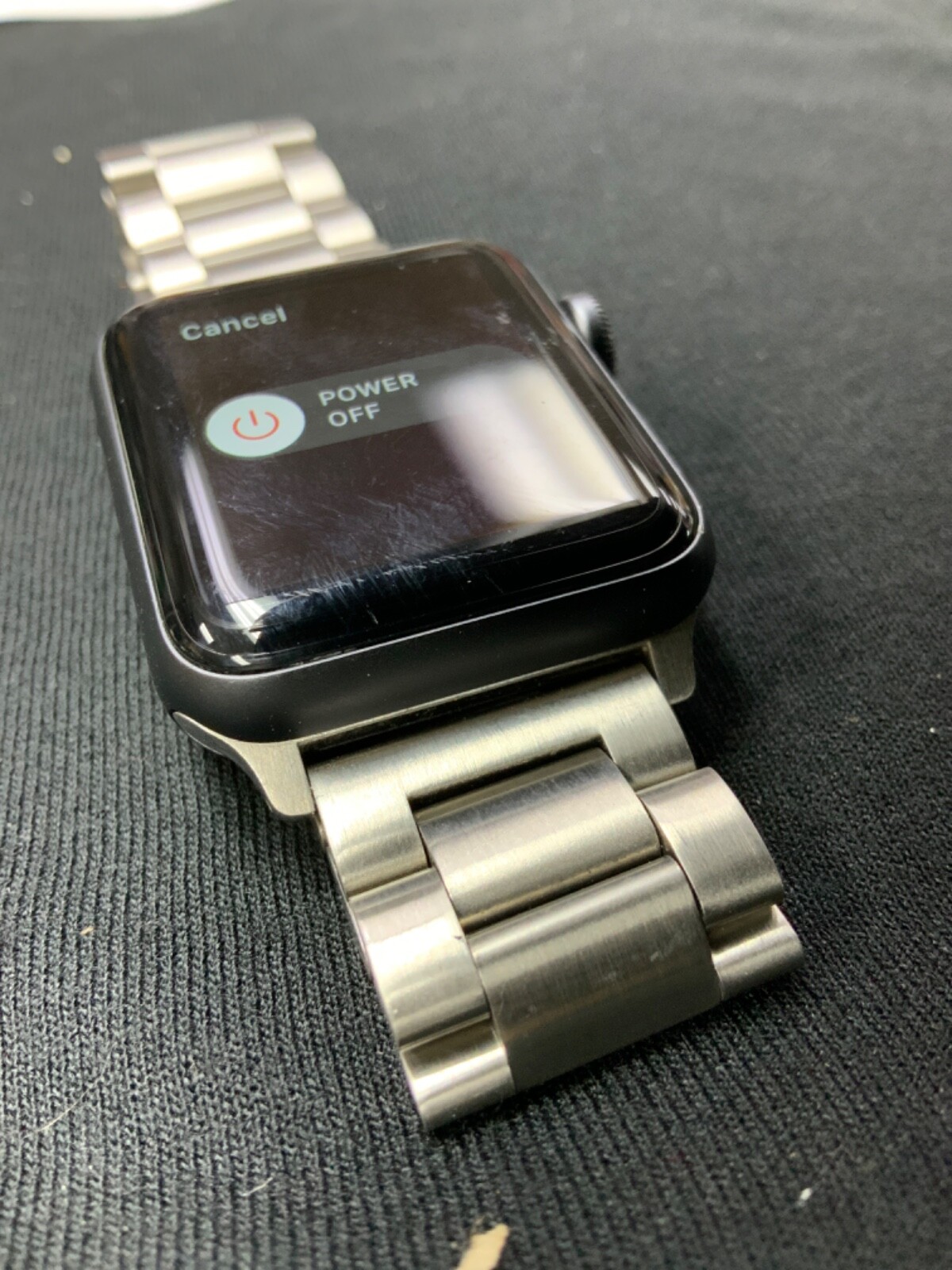 Apple Watch Series 3 38mm GPS Silver Aluminum Case Space Gray