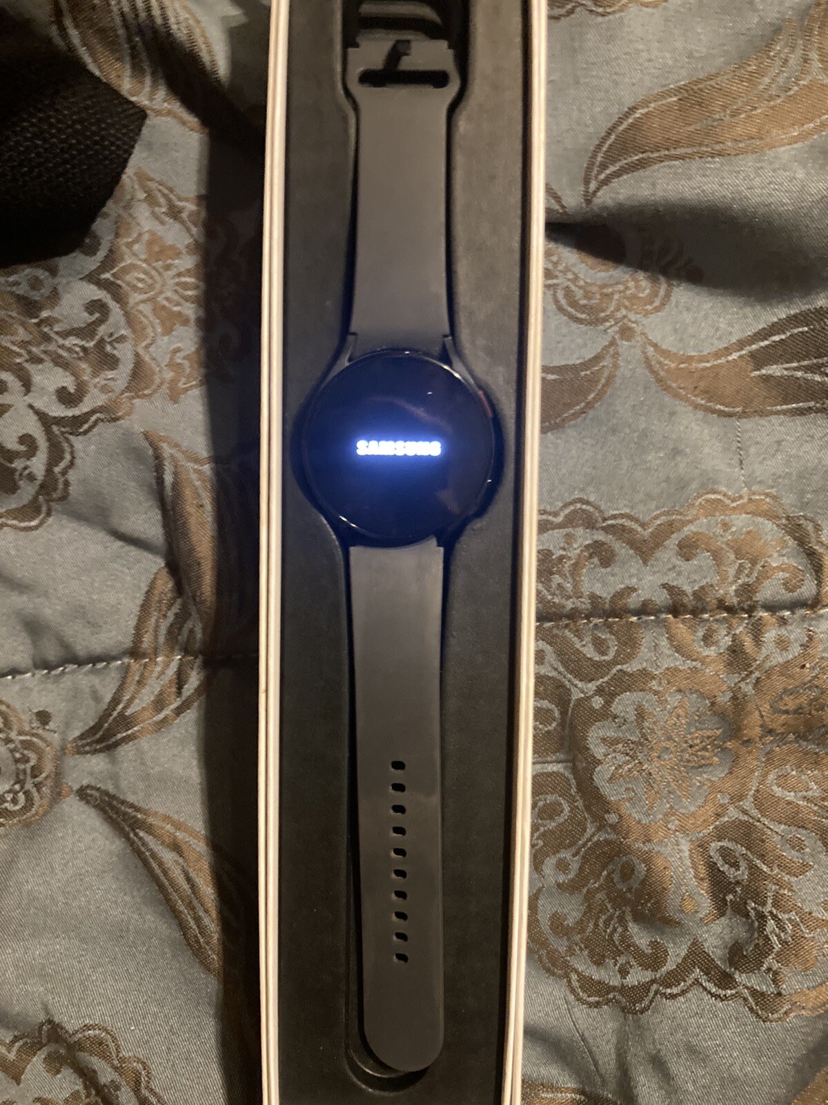 Samsung Galaxy Watch5 40 mm Black Case Black – SM-R900NZAAXAA