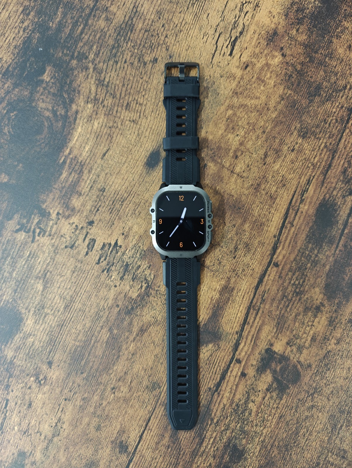 Smart watch-very tough and long battery life