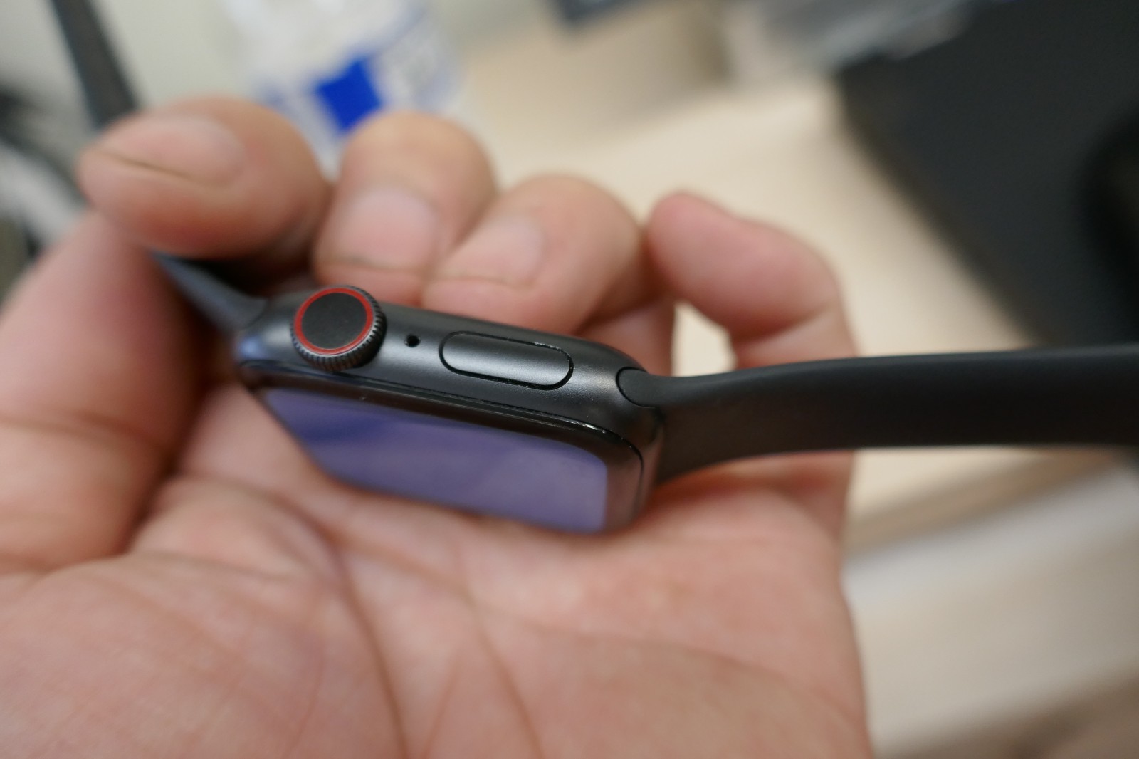 Apple Watch Series 6 Space Gray Aluminum Case with Black Sport Band