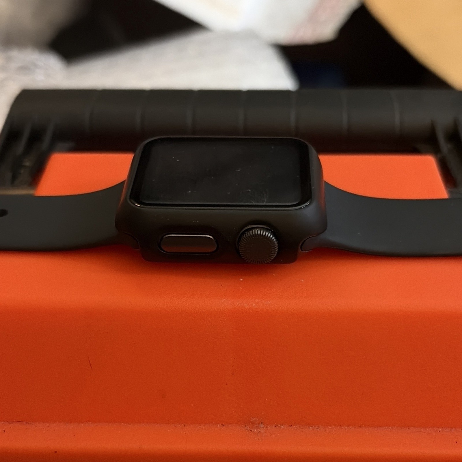 Apple Watch Series 3 38mm GPS Gray Aluminum Case Black Silicone Band