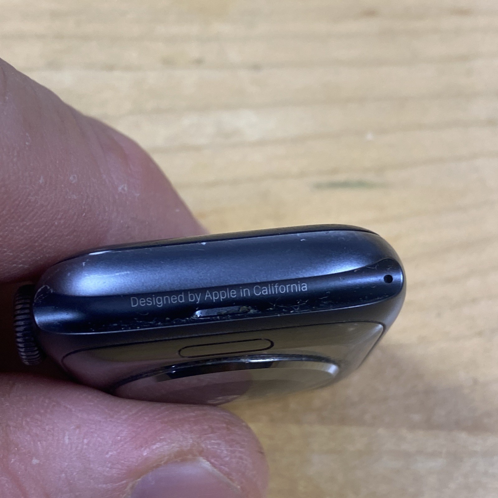 Apple Watch Series 4 / 40MM A1975 Aluminum Space Gray – Fair