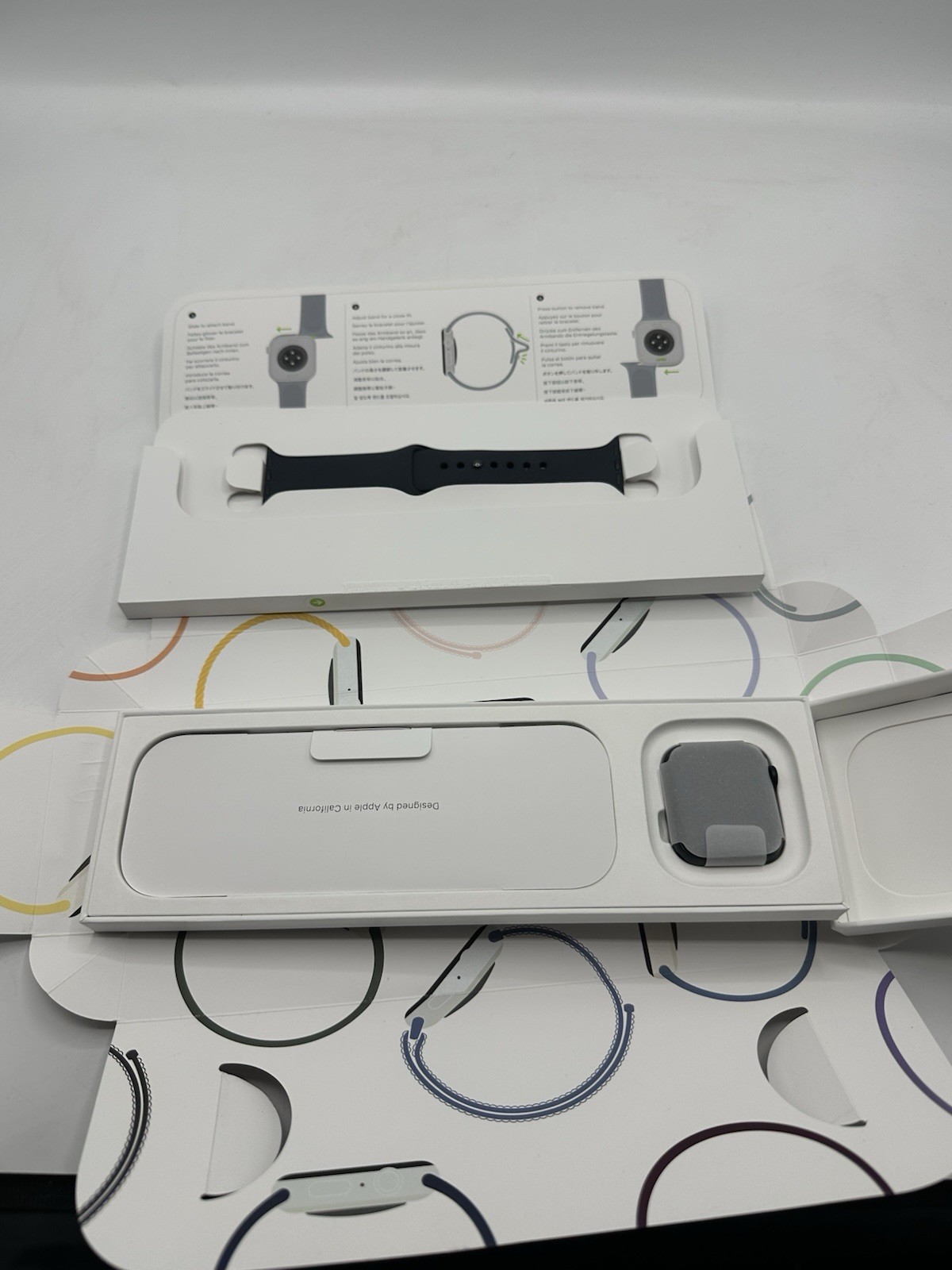 MXE73LL/A Apple Watch SE (Gen 2) 40mm Midnight Al Mid SB S/M GPS