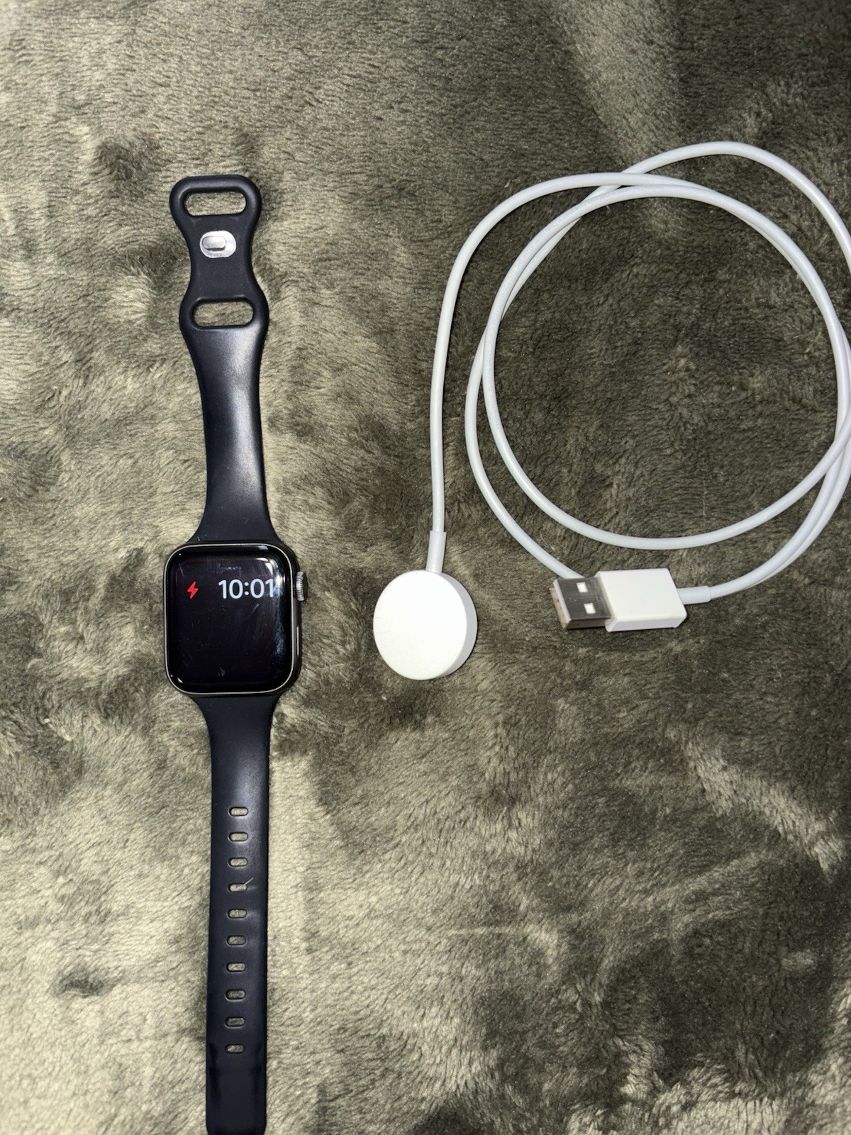 Apple Watch Series 5 40mm Black Aluminum Case with GPS Watch Only