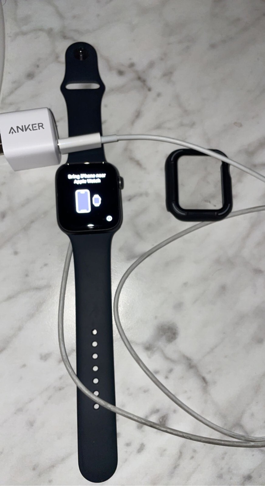 Apple Watch SE 44mm Midnight Space Gray Aluminum