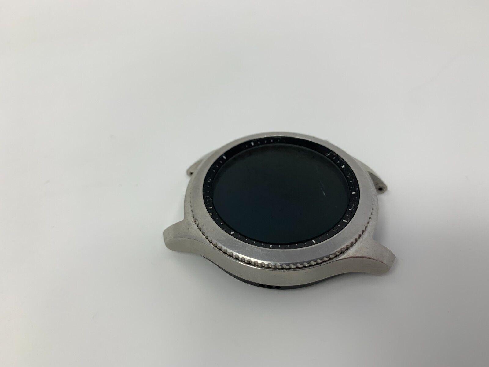 Samsung Galaxy Gear S3 Classic Smart Watch CHARGES BUT WILL NOT TURN ON