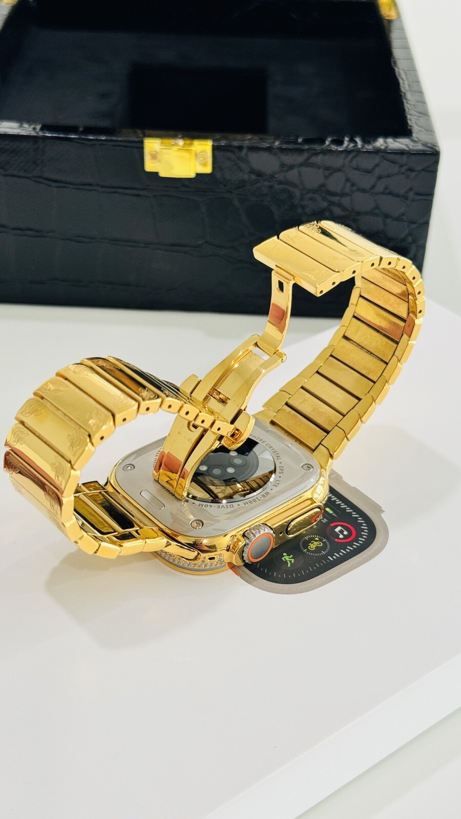 24k Gold Plated Apple Watch ULTRA 3 49mm Zircon Diamonds Engraved 24k Gold Band