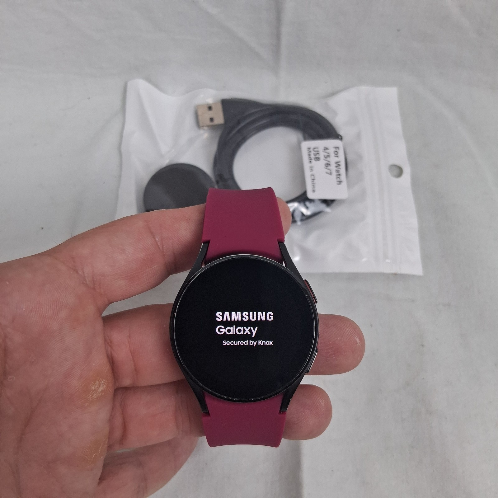 Samsung Galaxy Watch 4 SM-R860 40mm Aluminum Case with Sport Band – Black