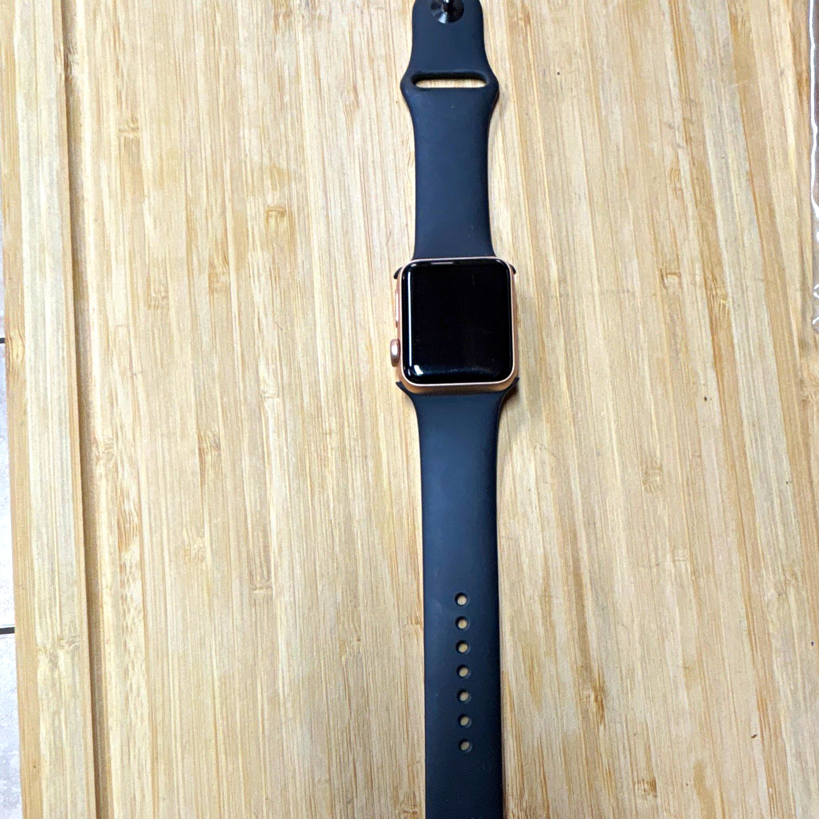 Apple Watch 3 38mm Rose Gold Aluminum Case GPS Touch Screen Black Silicone Band