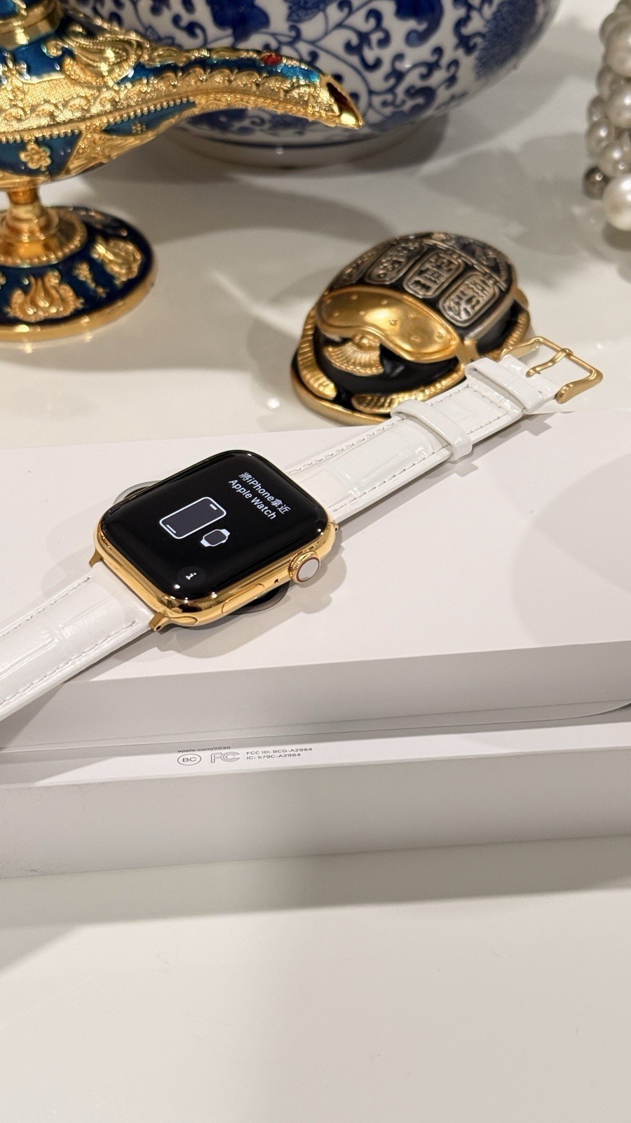 24K Gold Plated 45MM Apple Watch SERIES 9 Stainless Steel White Leather GPS LTE