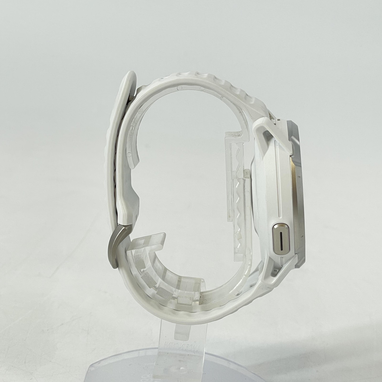 COROS APEX 4 46mm (GPS) w/ White Silicone Band – Excellent Condition