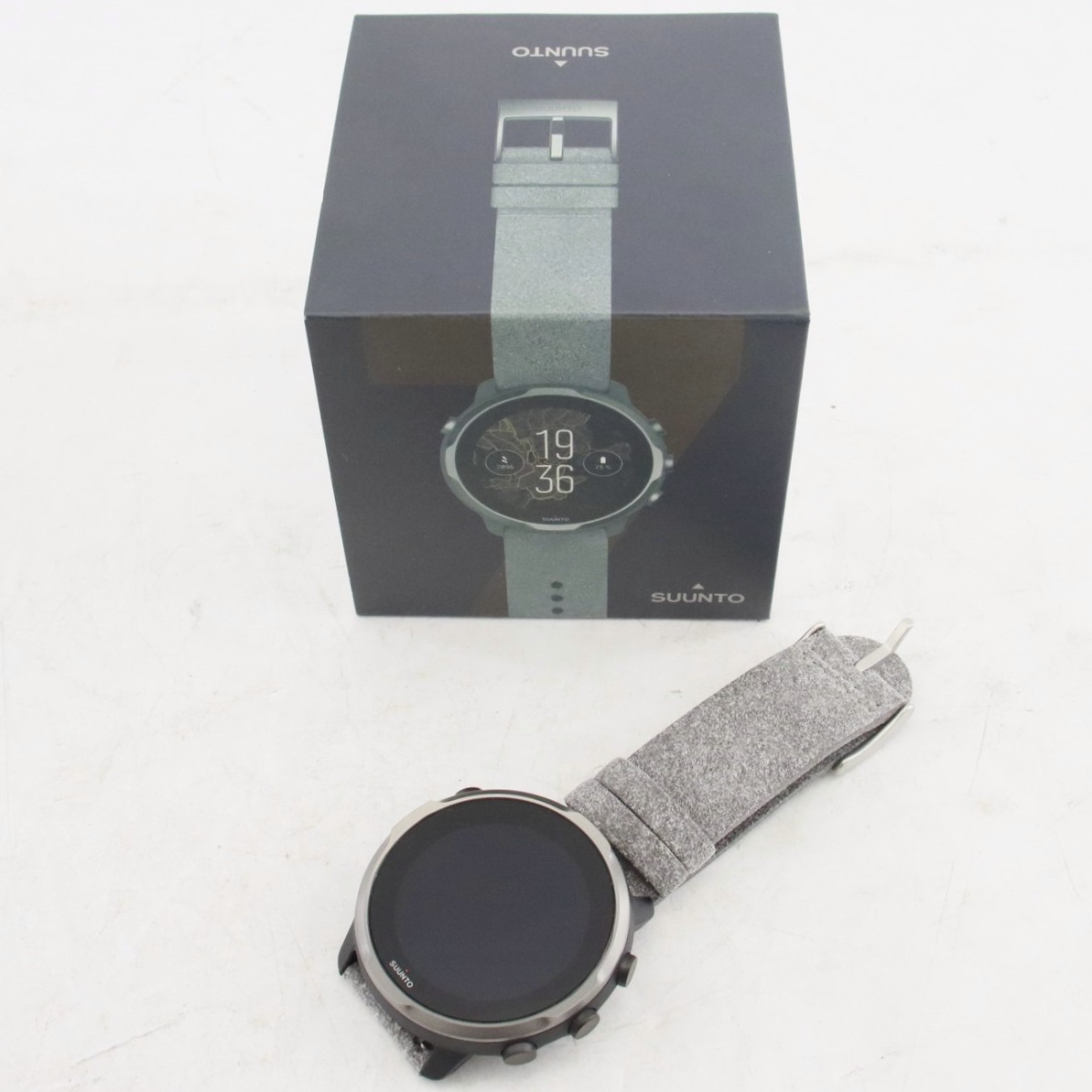 SUUNTO 7 GPS Sports Smart Watch Graphite Silver New US