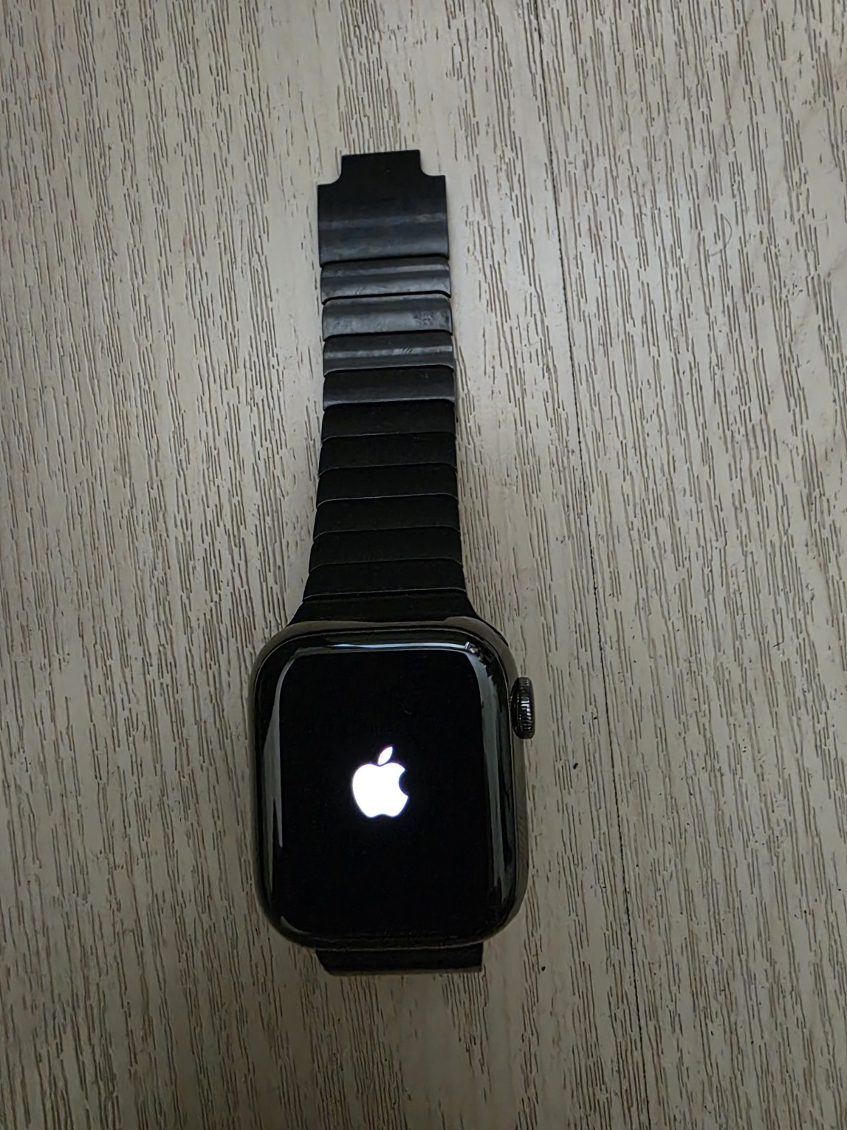 Apple Watch Series 9 41mm Stainless Steel Case with Milanese Loop GPS+Cellular