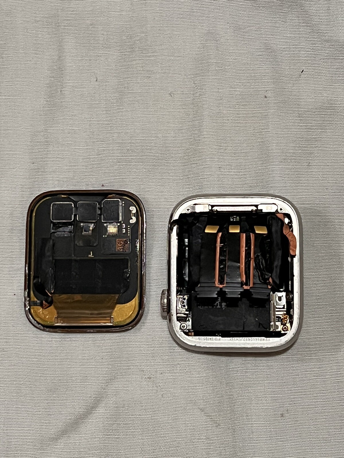 Apple Watch Series 4 Stainless steel with GPS and cellular PARTS NOT WORKING