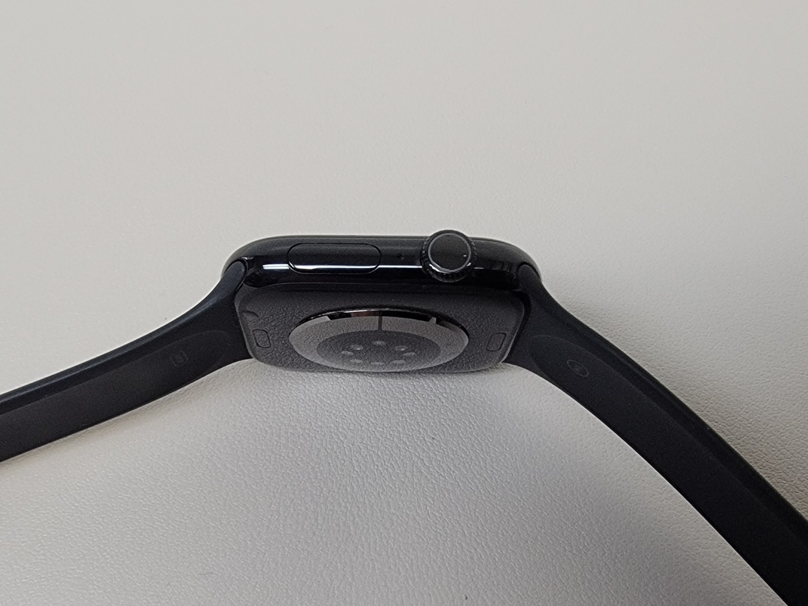 Apple Watch Series 10 46MM Black Aluminum Black Sports Band MWY43LW/A