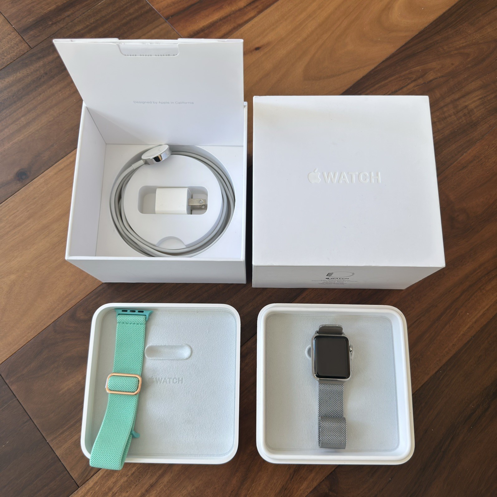 Apple Watch 1st Gen 38mm Silver Stainless Strap Complete In Box with Hard Case