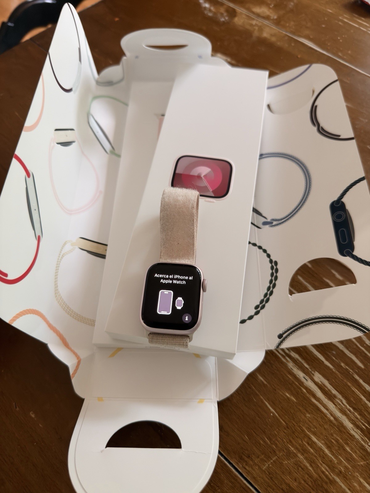 Apple Watch Series 9 (GPS + LTE) A2982 41mm Pink AL / Pink Sport Loop