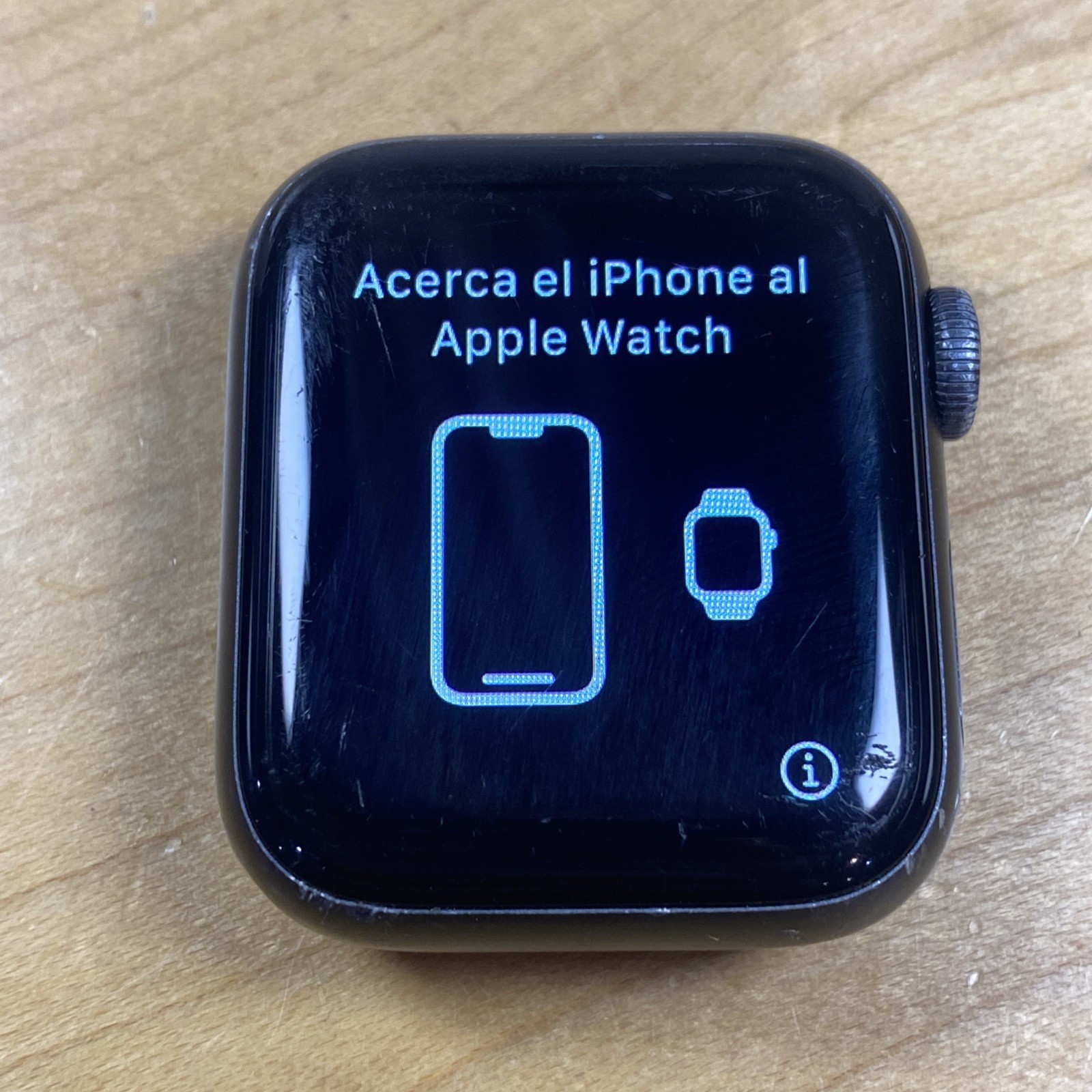 Apple Watch Series 4 / 40MM A1975 Aluminum Space Gray – Fair