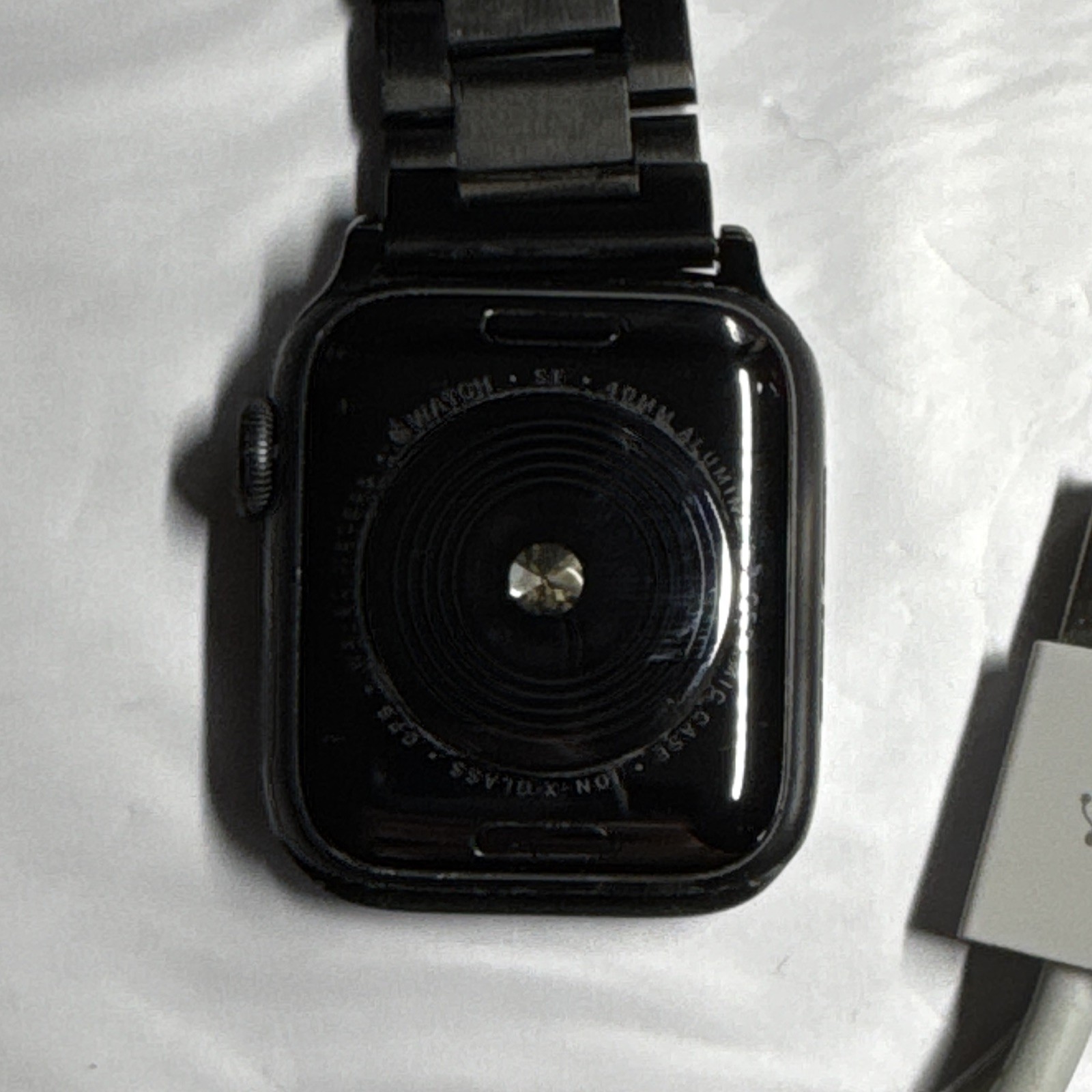 Apple Watch SE 40mm GPS (A2351) – Space Gray Aluminum, watchOS 10.6.1