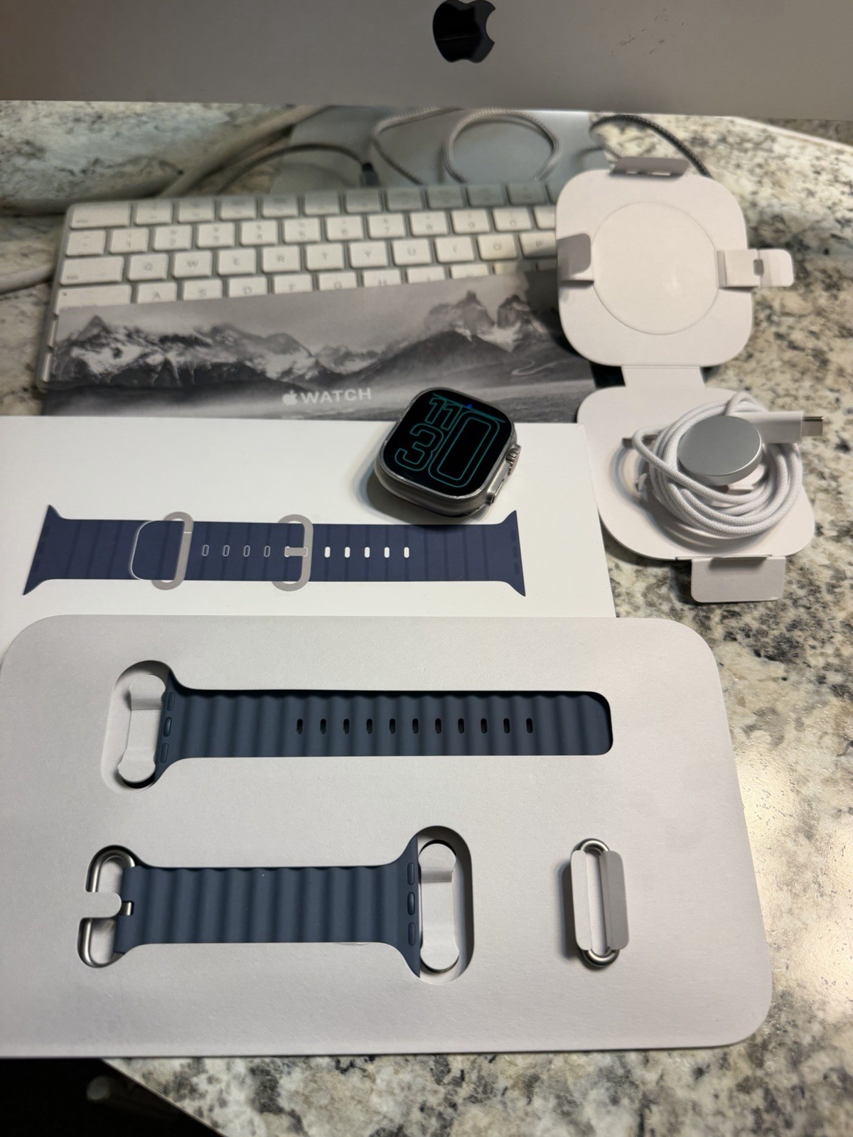 Apple Watch Ultra 3 GPS + Cellular 49mm Titanium Silver Case Blue Silicone Band