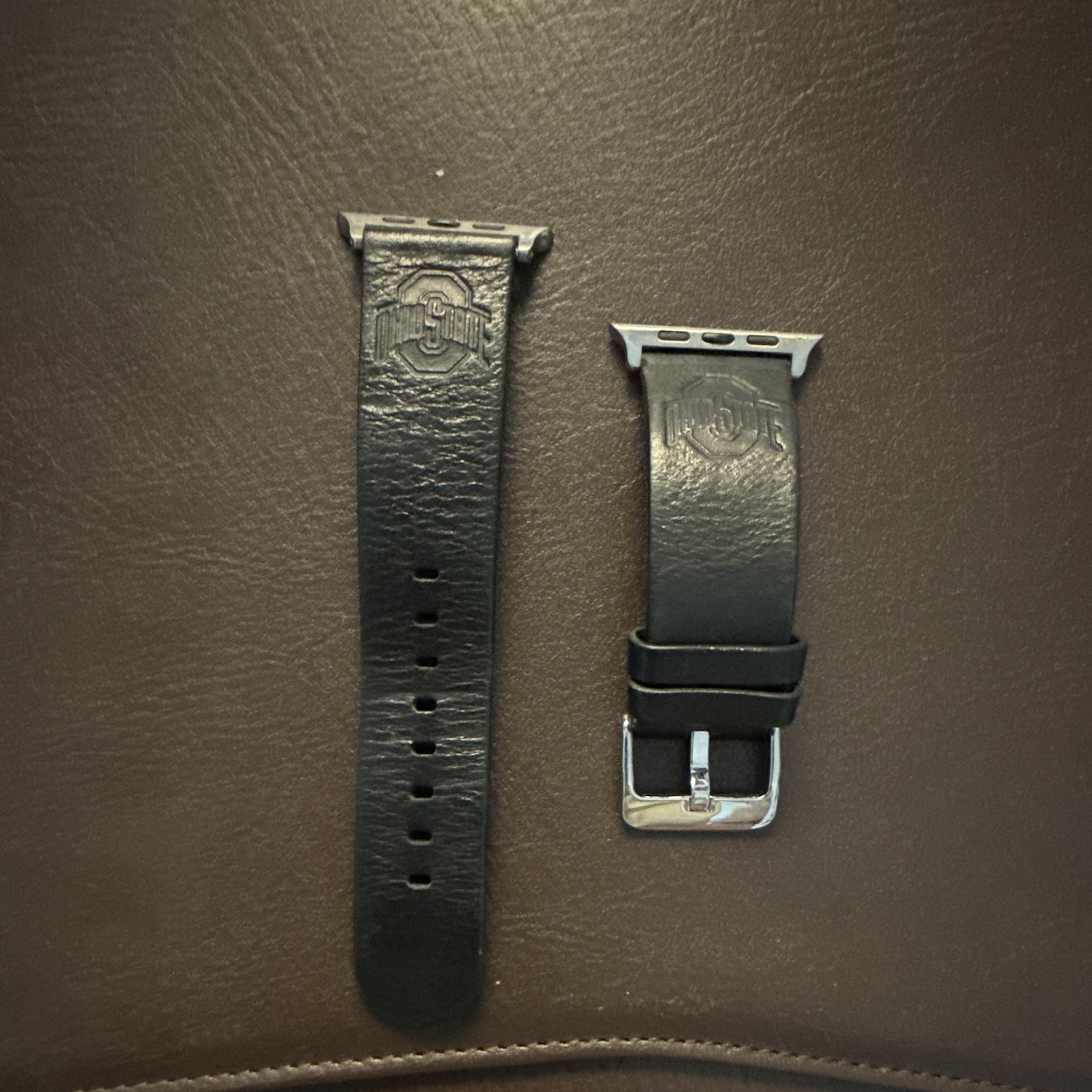 Apple Watch Series 6 44mm GPS 32GB + Extra Leather Band