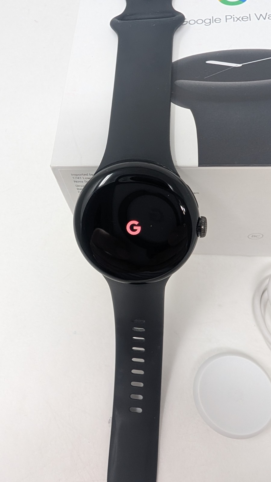 Google Pixel Watch 1st Generation smartwatch with small/large bands