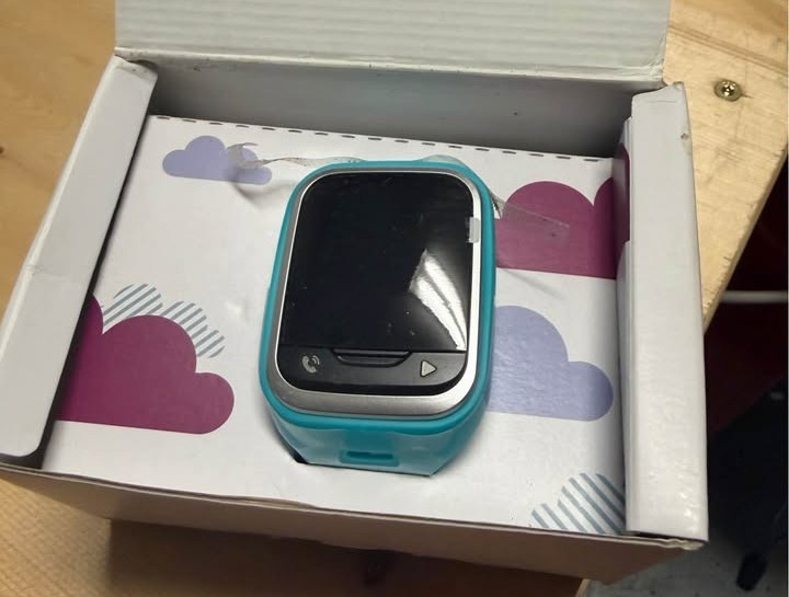 GizmoPal 2 kids watch with GPS locator and two way calling