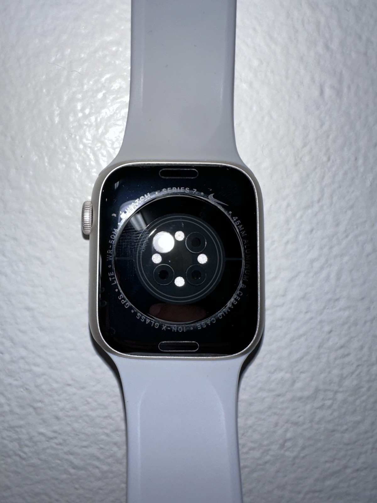 Apple Watch Series 7 Nike 45mm Silver Aluminium Case/White Sport Band