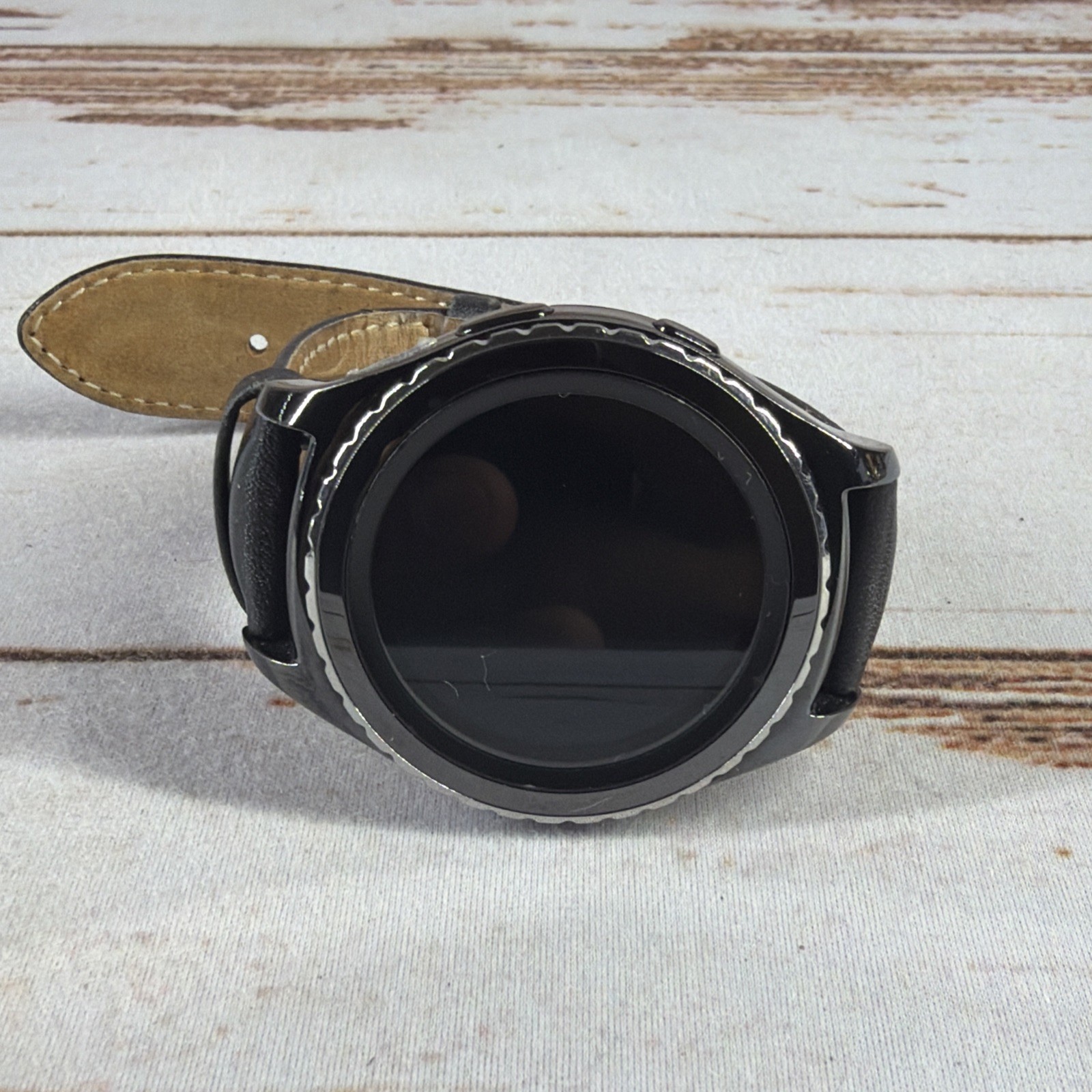Samsung Gear S2 Classic 3G Smartwatch 42mm Black Leather