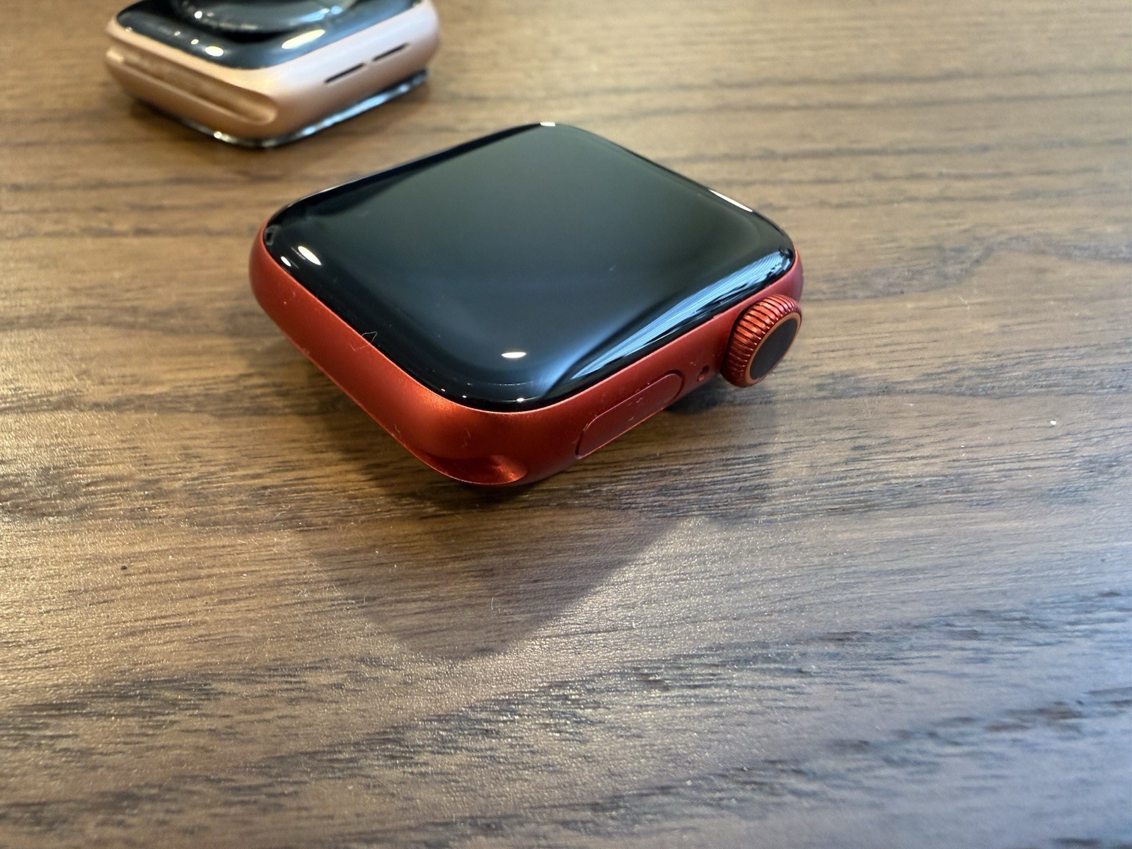 Apple Watch Series 6 40MM RED WiFi Unlocked+ Series 4 40MM Gold WiFi Unlocked