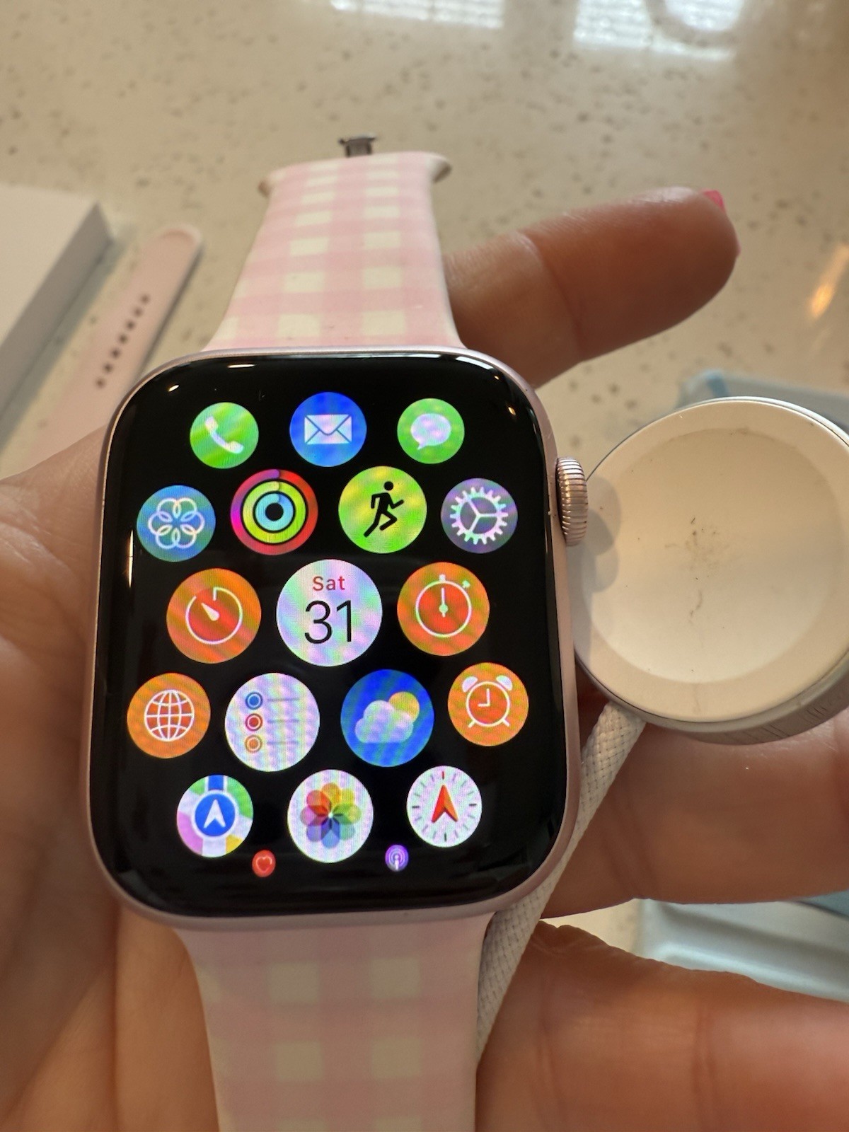 Apple Watch Series 9 45mm Pink Al Light Pink SB Band GPS + Cellular Excellent
