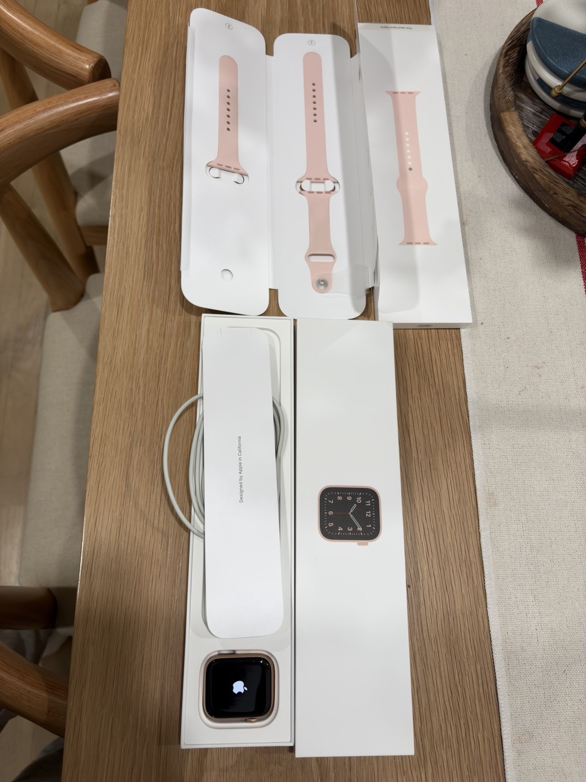 Apple Watch SE 44mm Gold Aluminum Case with Pink Sand Sport Band – (MYDR2LL/A)