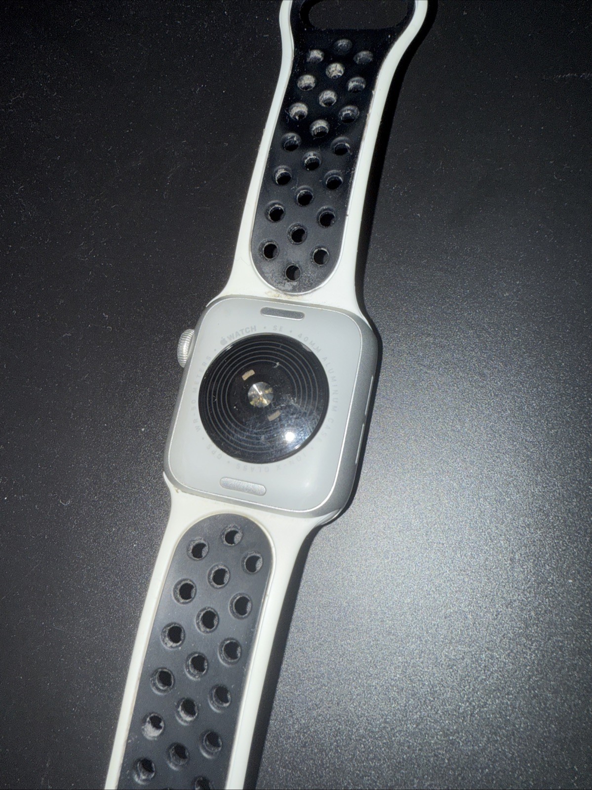 Apple Watch SE (2nd Gen.) 40mm Silver Aluminum Case W/ Original Apple Box