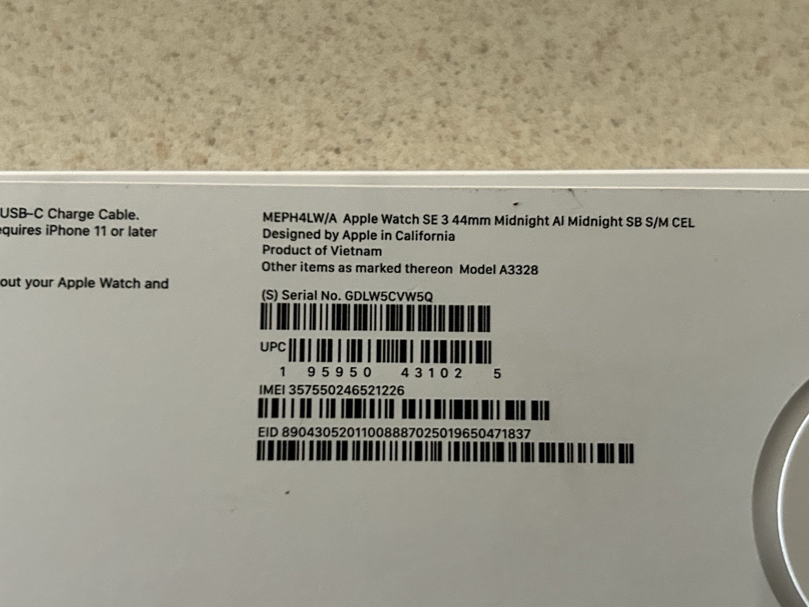 Apple Watch SE 3 44mm Midnight Aluminum Case Silicone Band Model A3328 CEL