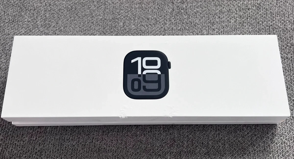 Apple Watch Series 10 (GPS) 46mm w Sport Band M/L Jet Black MWWQ3LW/A 2024 Model