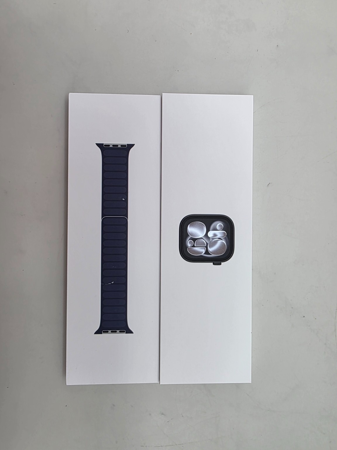 Apple Watch Series 11 42mm GPS Jet Black Aluminum Band New
