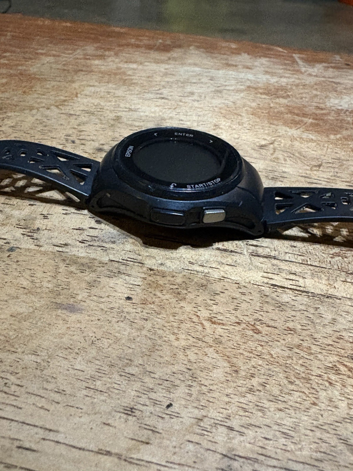Seiko Epson J300 Sport Watch Bluetooth Smartwatch