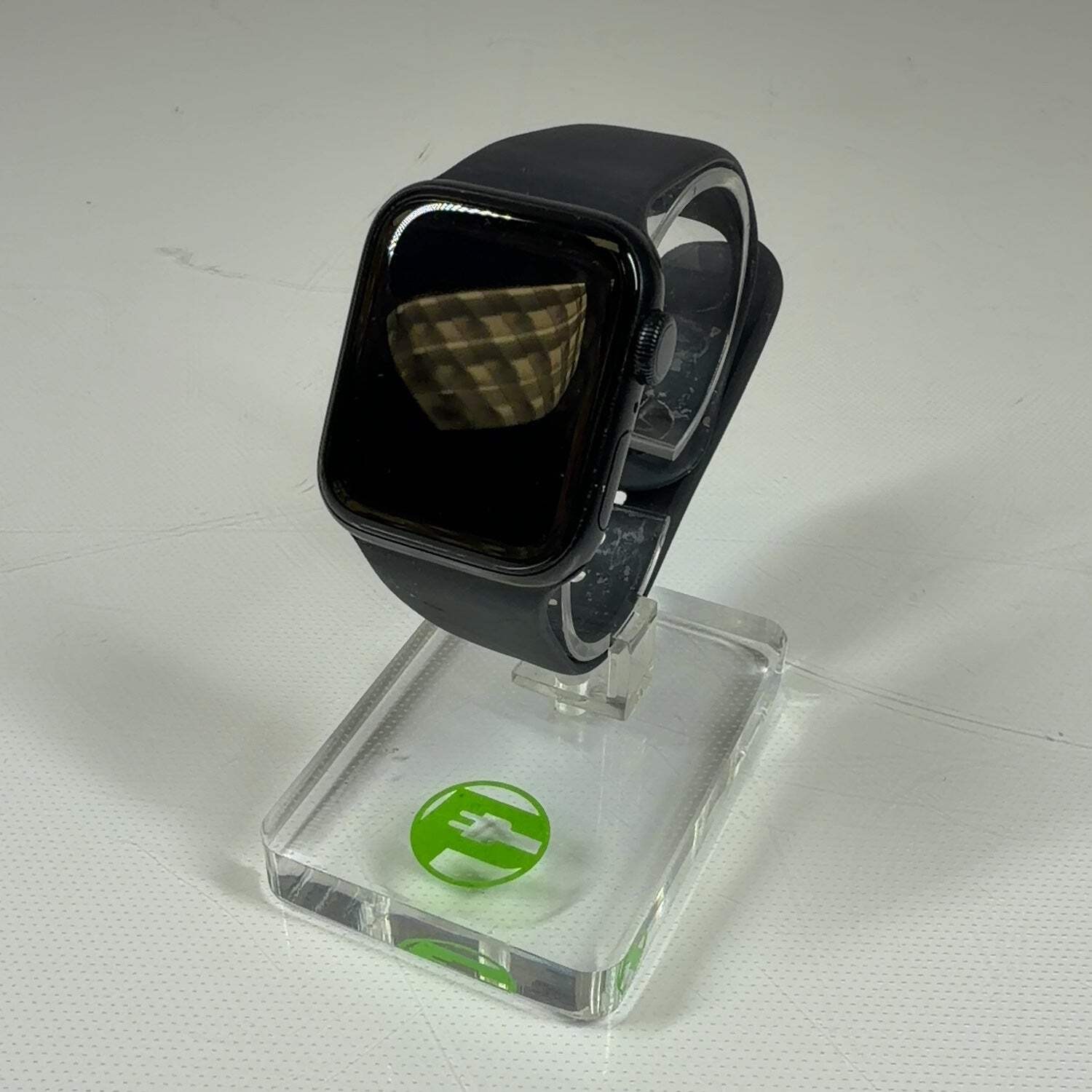 Unlocked Apple Watch SE 3 40MM Midnight Aluminum Black Sport Band MEP94LW/A