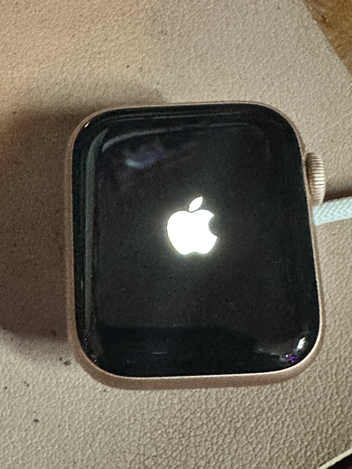 Apple Watch Series 5 40mm Rose Gold Case, Used but Great Condition (MWWP2LL/A)