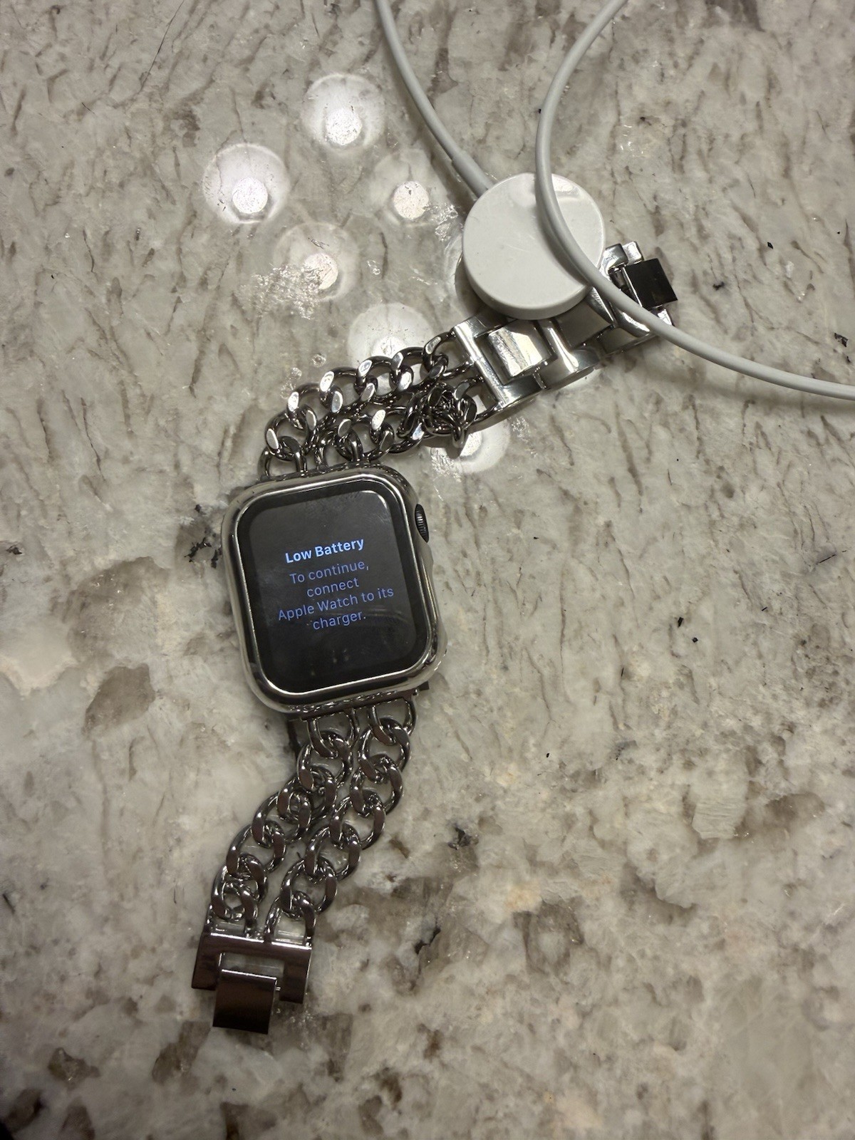 Apple Watch 2 40mm Silver Stainless Steel Case, Silver Link Band, Unlocked
