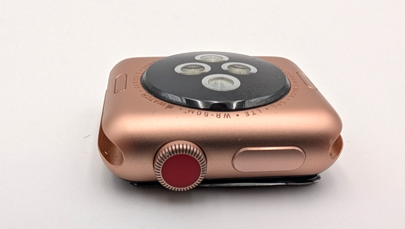 Apple Watch Series 3 38mm Aluminum Case Rose Gold A1858 Face Only, Broken Screen