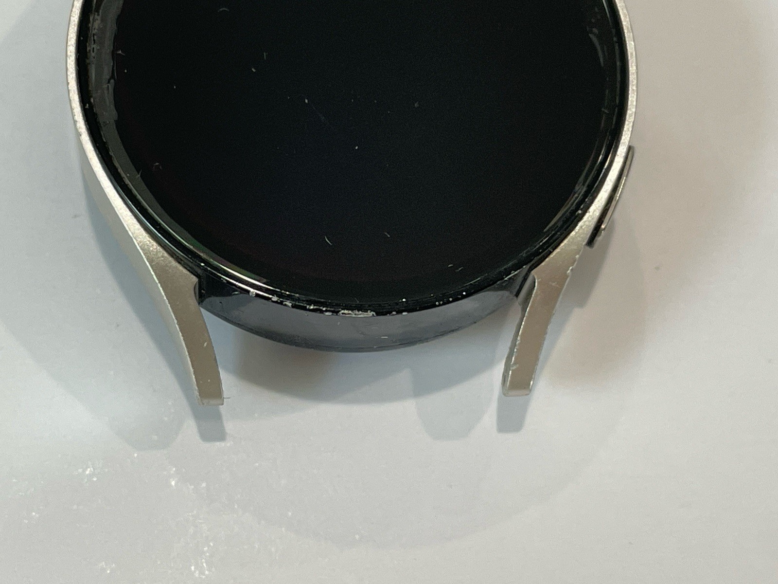 Samsung Galaxy Watch6 SM-R930 40mm GPS – Damaged – Screen Issue