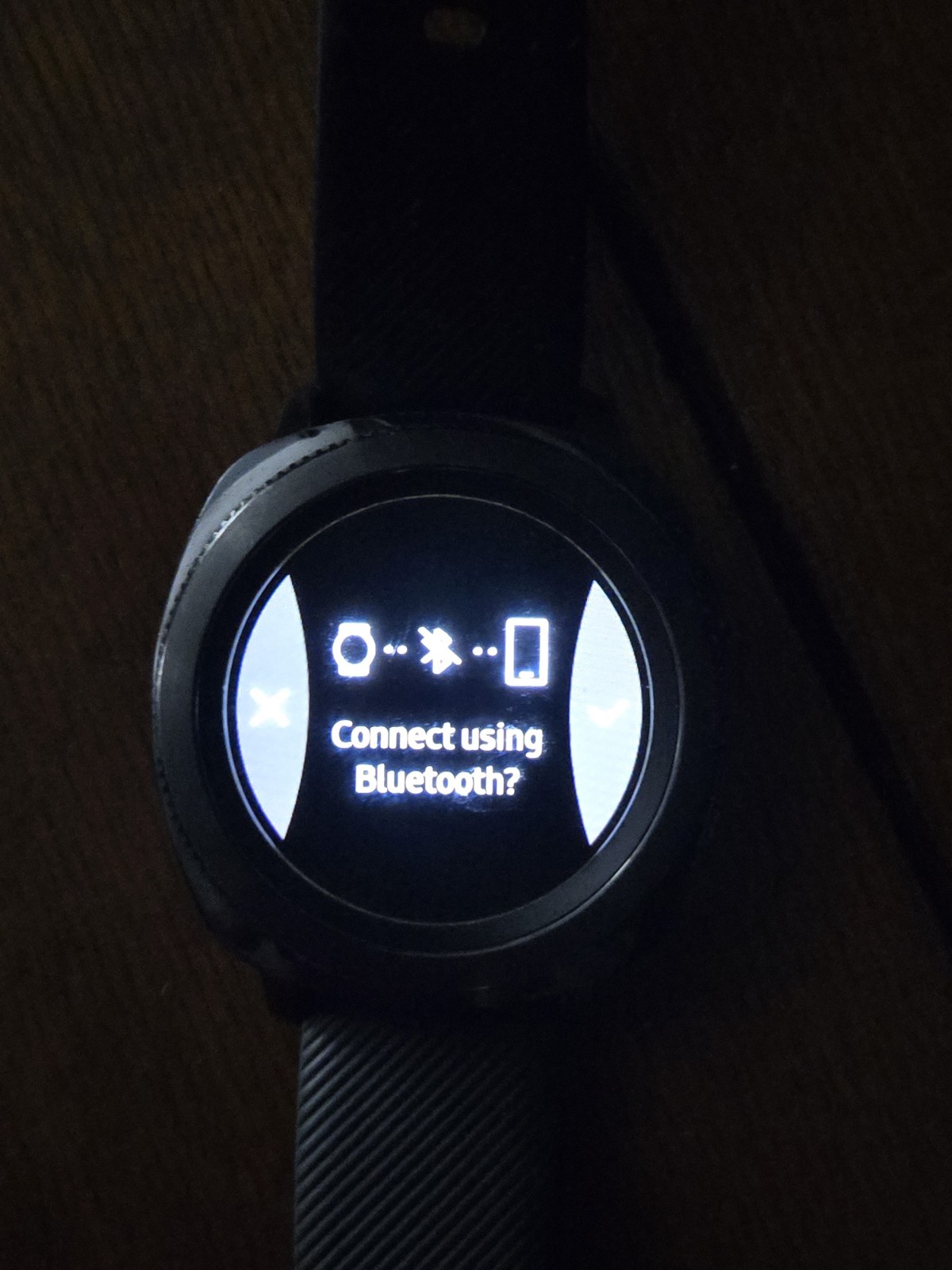 SAMSUNG GEAR SPORT, Silver Bezel, BLACK 20inch Band And Extras!