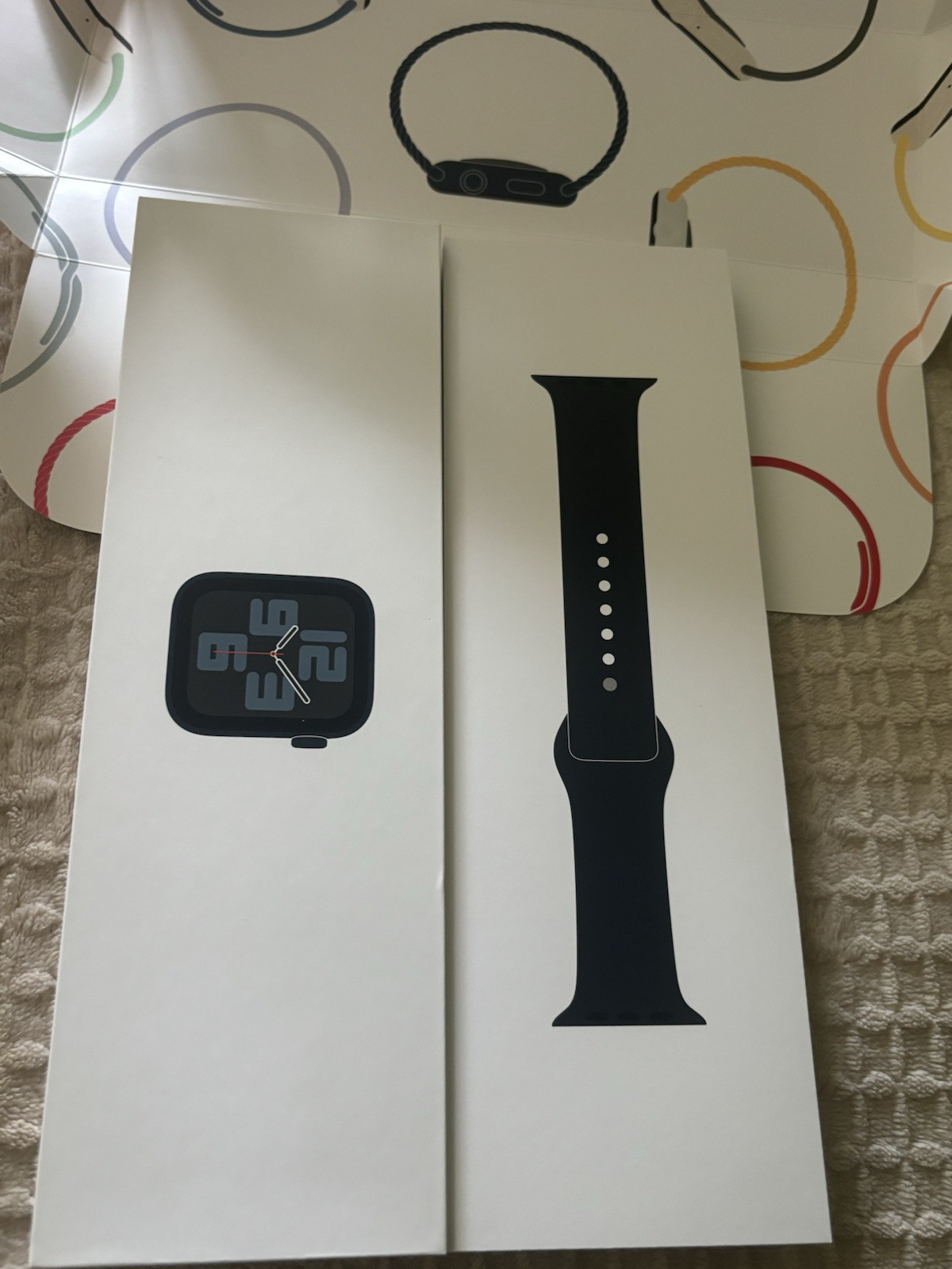 Apple Watch SE 2nd Gen 44mm GPS Midnight Case Sport Band M/L MRE93CL/A 2023