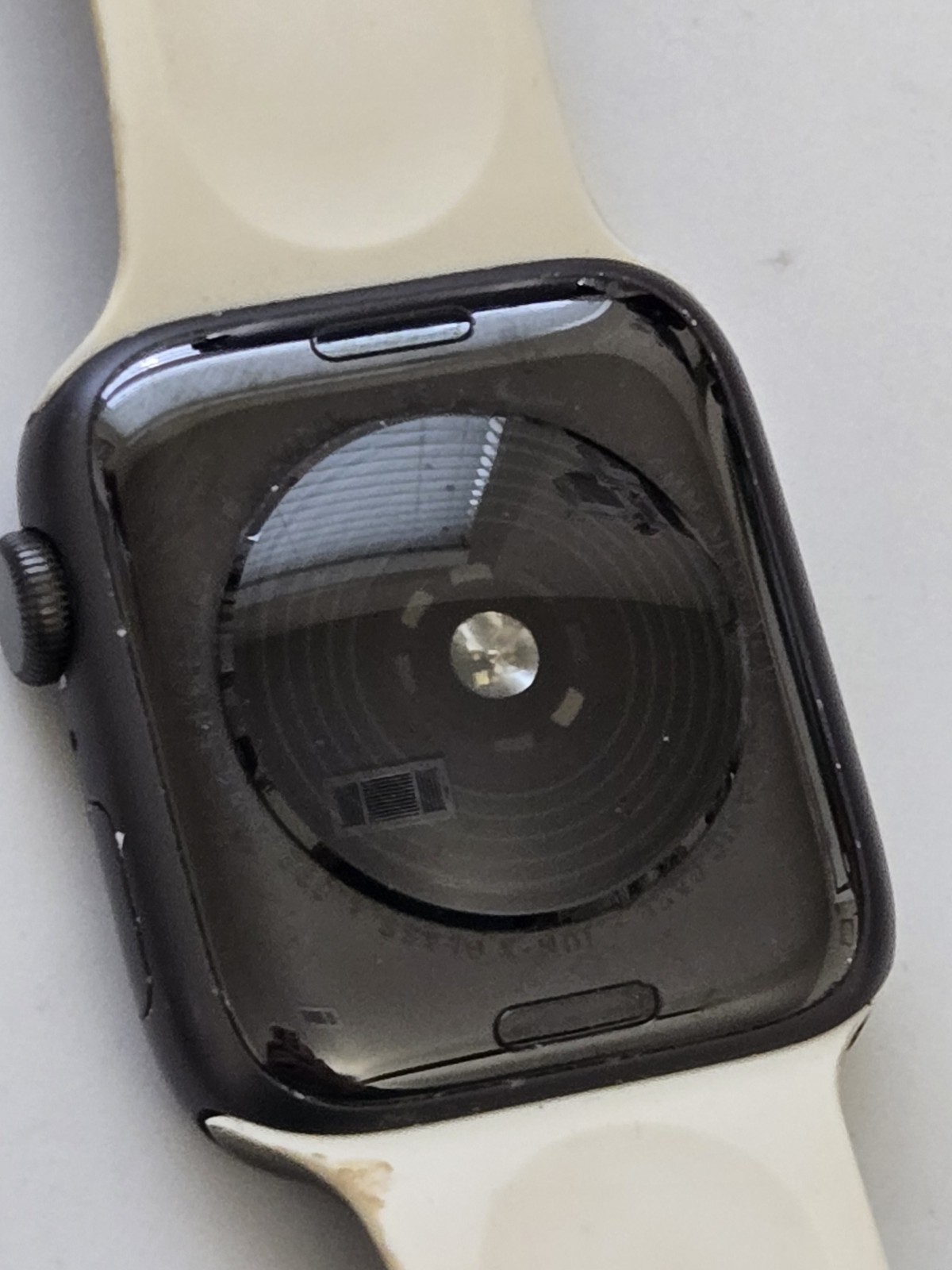 Apple Watch SE Nike 44mm GPS Rick & Morty Band + 4 Additional Bands LOCKED