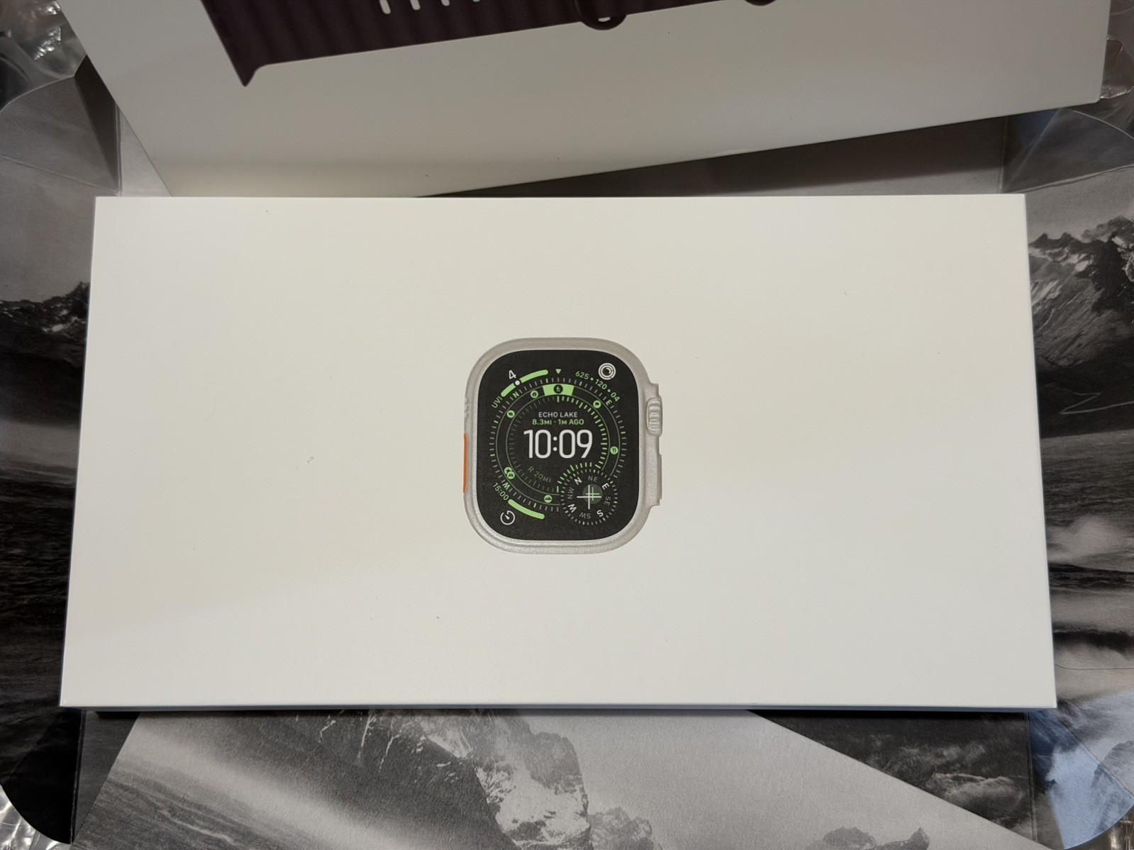 Apple Watch Ultra 3 49mm Natural Ti 64GB, Unlocked, Pristine, New Condition.